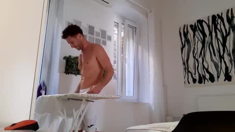 Snapshot of apollobest77 chatting on 11/05/25, 01:33 apollobest77 online show from 11/05/25, 01:33