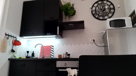 Snapshot of apollobest77 chatting on 11/23/25, 12:38 apollobest77 online show from 11/23/25, 12:38