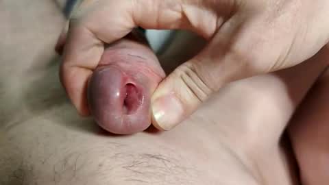 Snapshot of apollodams chatting on 12/18/25, 02:12 Apollo online show from 12/18/25, 02:12