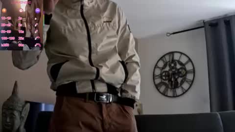 Snapshot of apollonfitx_69 chatting on 10/16/25, 09:10 apollonfitx_69 online show from 10/16/25, 09:10