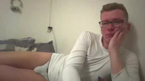 Snapshot of apollonl chatting on 01/26/25, 12:16 apollonl online show from 01/26/25, 12:16