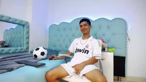 Snapshot of apolo_richards chatting on 02/10/26, 08:46 Apolo Richards online show from 02/10/26, 08:46