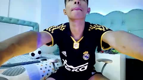 Snapshot of apolo_richards chatting on 02/17/26, 07:53 Apolo Richards online show from 02/17/26, 07:53