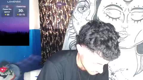 Snapshot of apolo_s chatting on 12/16/24, 04:05 Andres online show from 12/16/24, 04:05