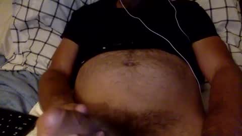 Snapshot of applesauce1584 chatting on 02/05/25, 05:52 Display Name online show from 02/05/25, 05:52