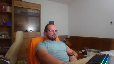 Snapshot of appleseby2 chatting on 12/04/24, 04:10 Seb online show from 12/04/24, 04:10