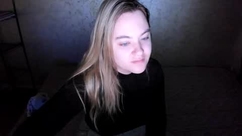 appleyummybuns online show from 10/30/25, 01:29