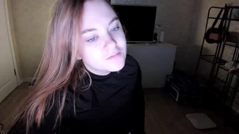 appleyummybuns online show from 12/01/25, 01:27