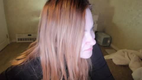 appleyummybuns online show from 03/31/26, 03:41