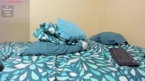 Snapshot of appolo_jay chatting on 10/22/25, 10:42 appolo online show from 10/22/25, 10:42