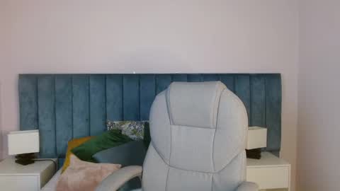 Snapshot of april__bunny chatting on 12/20/24, 11:16 April Bunny online show from 12/20/24, 11:16