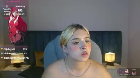 Snapshot of april__bunny chatting on 01/04/25, 12:16 April Bunny online show from 01/04/25, 12:16