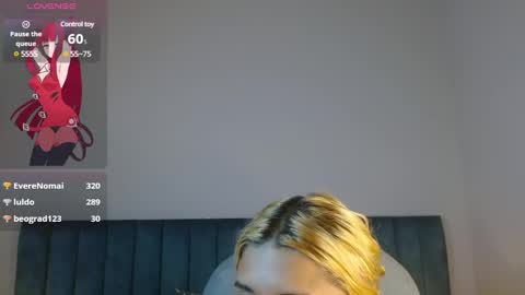 Snapshot of april__bunny chatting on 02/14/25, 11:20 April Bunny online show from 02/14/25, 11:20