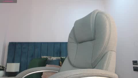 Snapshot of april__bunny chatting on 11/22/25, 07:46 April Bunny online show from 11/22/25, 07:46