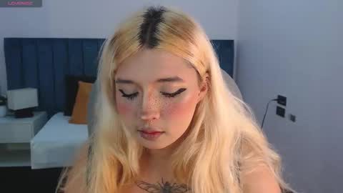 Snapshot of april__bunny chatting on 12/03/25, 10:08 April Bunny online show from 12/03/25, 10:08