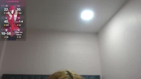 Snapshot of april__bunny chatting on 01/05/26, 07:39 April Bunny online show from 01/05/26, 07:39