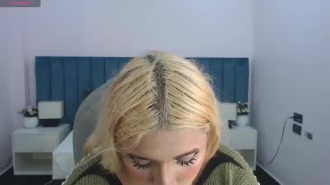 Snapshot of april__bunny chatting on 01/09/26, 08:10 April Bunny online show from 01/09/26, 08:10