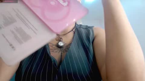 Snapshot of april__bunny chatting on 02/10/26, 08:35 April Bunny online show from 02/10/26, 08:35