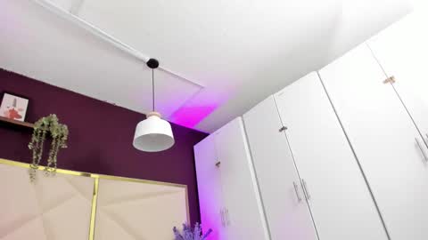 Snapshot of april_bowie chatting on 02/26/26, 11:42 April online show from 02/26/26, 11:42