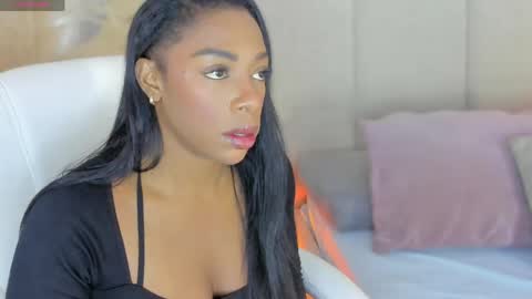 Snapshot of april_ebony18_ chatting on 05/04/26, 10:33 April online show from 05/04/26, 10:33