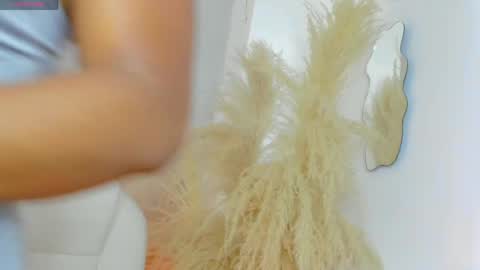 Snapshot of april_ebony18_ chatting on 05/14/26, 10:33 April online show from 05/14/26, 10:33