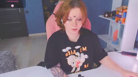 Snapshot of april_hentaigirl chatting on 10/26/25, 04:13    my special content  online show from 10/26/25, 04:13