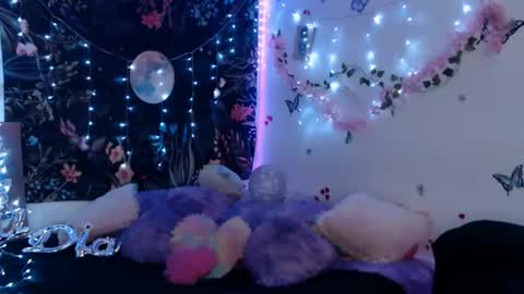 april_l6 online show from 02/06/26, 12:04