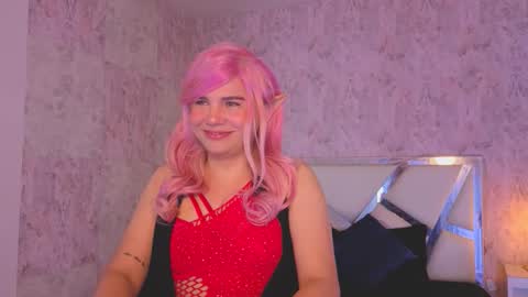 Isabella online show from 03/25/26, 10:05