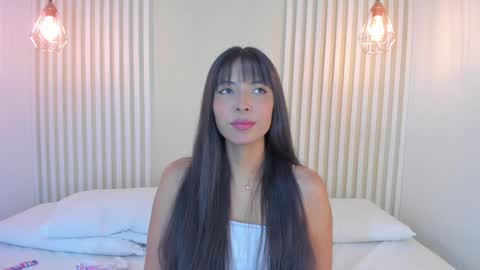 Snapshot of aprilalen chatting on 01/04/25, 06:52 April online show from 01/04/25, 06:52