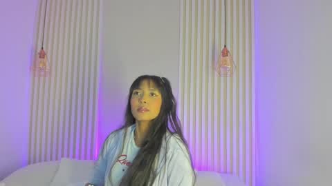 Snapshot of aprilalen chatting on 01/08/25, 06:31 April online show from 01/08/25, 06:31