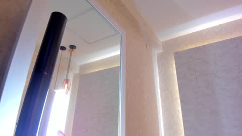 Snapshot of aprilalen chatting on 02/10/25, 06:31 April online show from 02/10/25, 06:31