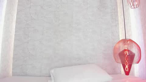 Snapshot of aprilalen chatting on 02/11/25, 07:02 April online show from 02/11/25, 07:02