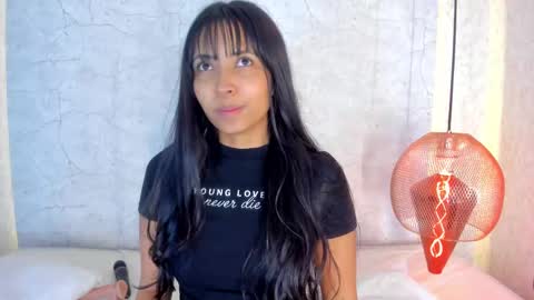 Snapshot of aprilalen chatting on 02/12/25, 01:06 April online show from 02/12/25, 01:06