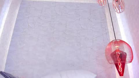 Snapshot of aprilalen chatting on 02/22/25, 12:29 April online show from 02/22/25, 12:29