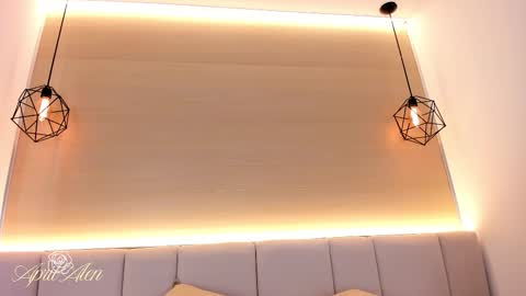 Snapshot of aprilalen chatting on 11/10/25, 06:45 April online show from 11/10/25, 06:45