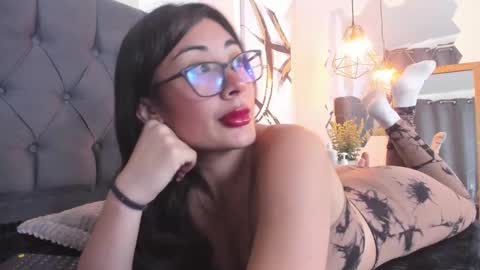 Snapshot of aprildeams chatting on 02/20/25, 12:15 Cris online show from 02/20/25, 12:15