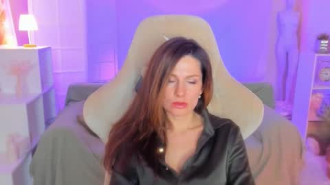 Snapshot of aprill_o_nill chatting on 03/06/25, 04:38 aprill_o_nill online show from 03/06/25, 04:38