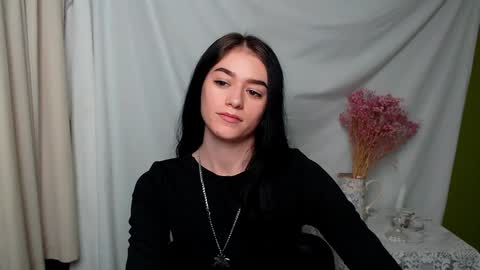 Snapshot of aprillswift_ chatting on 01/06/25, 01:52 Aprill online show from 01/06/25, 01:52