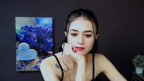 Snapshot of aprillswift_ chatting on 02/23/25, 08:22 Aprill online show from 02/23/25, 08:22