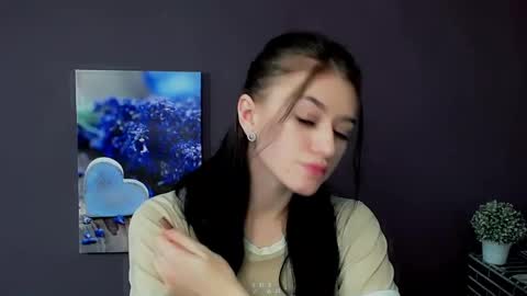 Snapshot of aprillswift_ chatting on 02/26/25, 03:30 Aprill online show from 02/26/25, 03:30