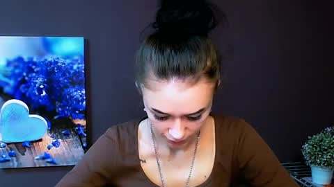 Snapshot of aprillswift_ chatting on 03/09/25, 05:39 Aprill online show from 03/09/25, 05:39