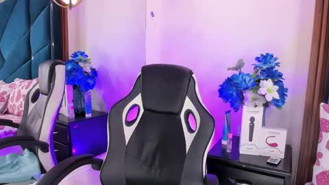 aprilmiiller online show from 05/22/26, 01:06