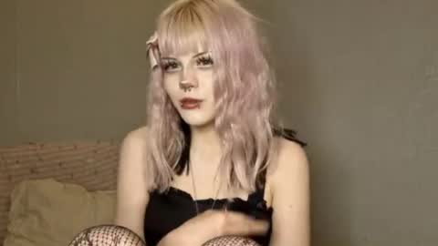 Alice D online show from 05/23/26, 10:03