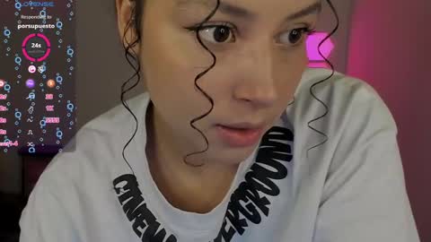 Snapshot of aqua_emilly chatting on 01/12/25, 02:03 aqua emilly online show from 01/12/25, 02:03