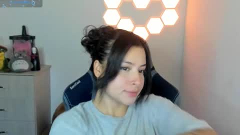 Snapshot of aqua_emilly chatting on 09/25/25, 12:58 aqua emilly online show from 09/25/25, 12:58