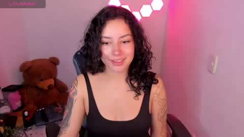 aqua emilly online show from 04/16/26, 02:01