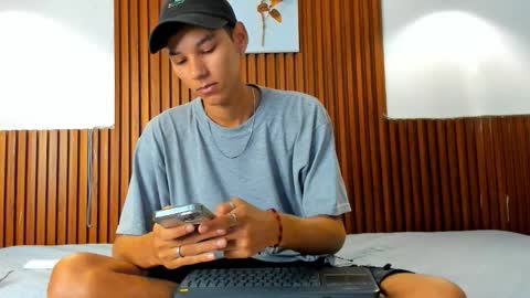 aquarius_xxx online show from 10/31/25, 11:55