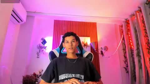 aquarius_xxx online show from 11/20/25, 11:32