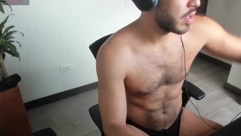 Snapshot of aquiles0224 chatting on 12/03/24, 12:38 T. online show from 12/03/24, 12:38