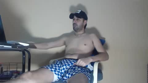Snapshot of arabebigcock chatting on 09/21/25, 08:32 ARABE  online show from 09/21/25, 08:32